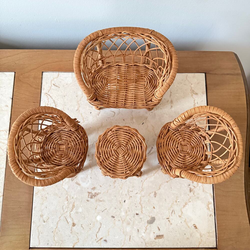 Vintage Rattan Wicker Furniture Set of 4 For Barbie or Dollhouse Chairs Table - Picture 2 of 10
